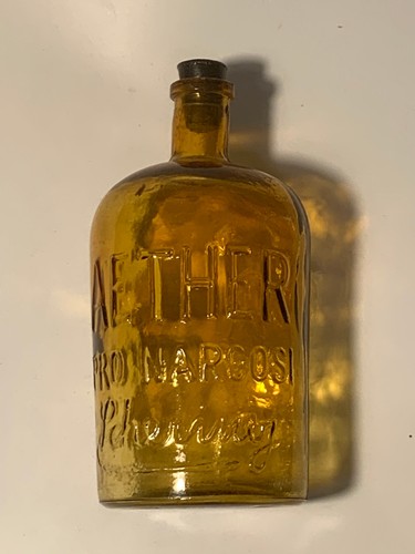 Geprägte glasflasche aether - geprägte, "aether