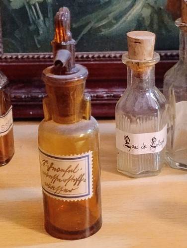 Antikes apothekenfläschchen - antikes,