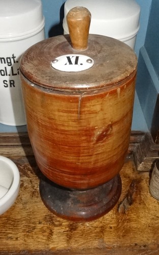 Alte apotheker holzdose - apotheker,