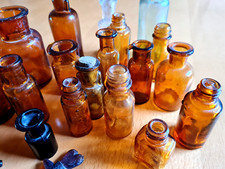 Apothekerfläschchen,--