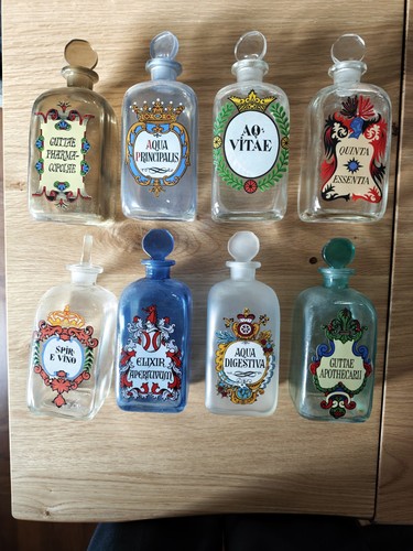 Schöne apothekengefäße - schöne,