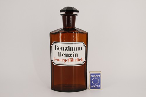 Altes apotheken gefäß - altes,